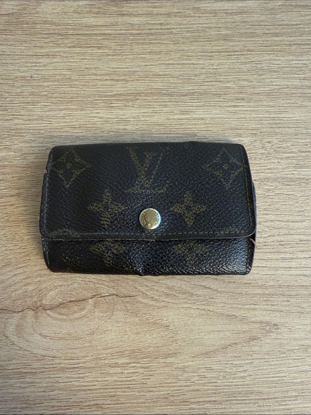 Louis Vuitton Monogram 6 Key Holder